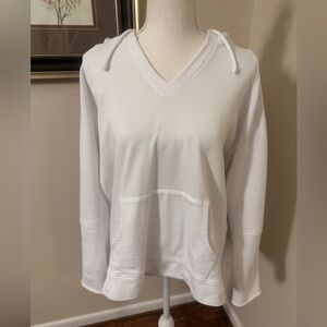 Johnny Was Calme easy pullover. Size Medium. Color White. Organic Cotton & Comfy